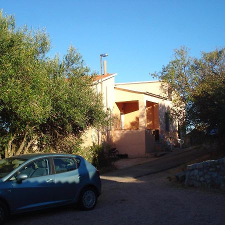Casa Vacanza Costa Rossa Vista Mare Trinità dʼAgultu Kültér fotó