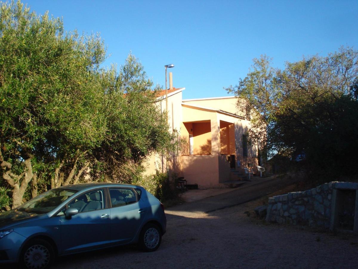 Casa Vacanza Costa Rossa Vista Mare Trinità dʼAgultu Kültér fotó