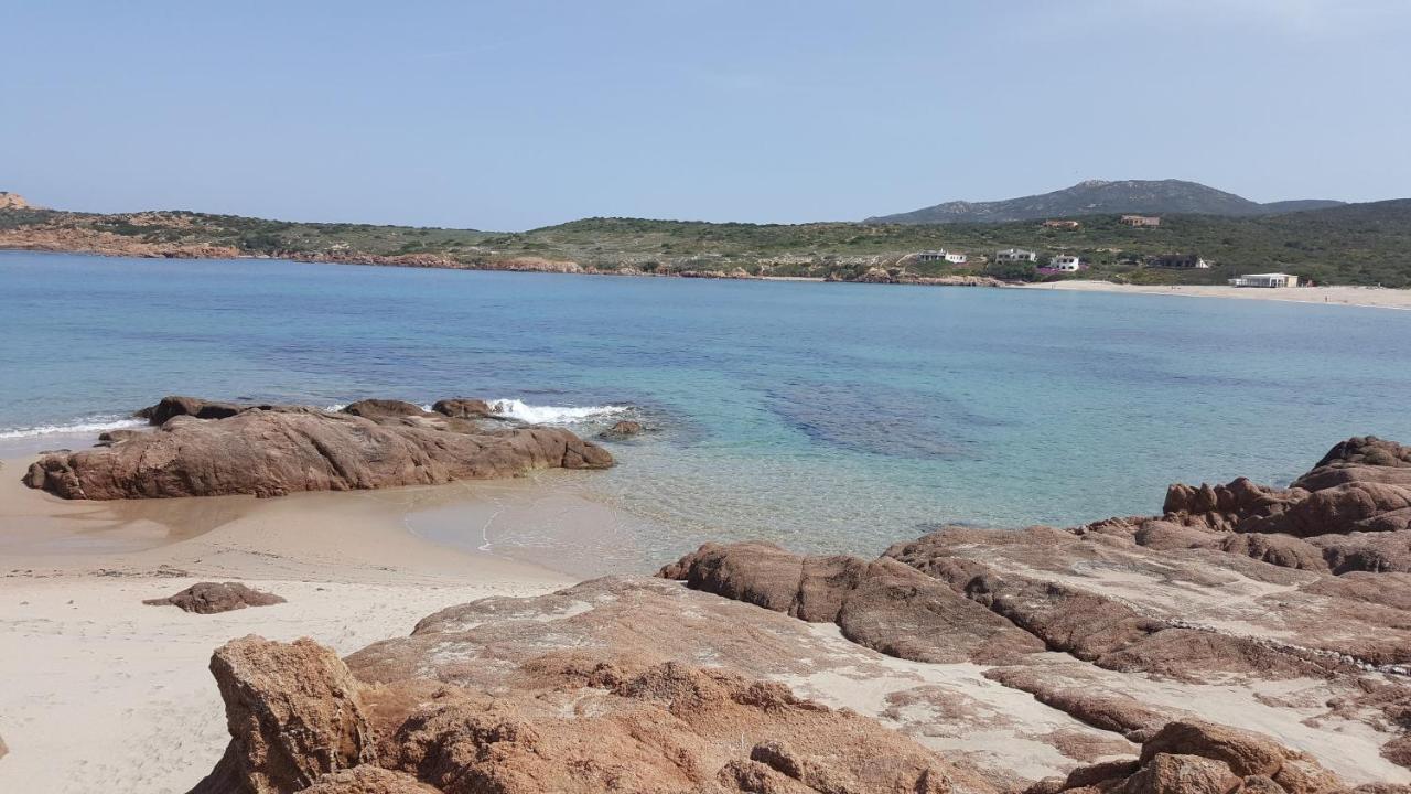 Casa Vacanza Costa Rossa Vista Mare Trinità dʼAgultu Kültér fotó