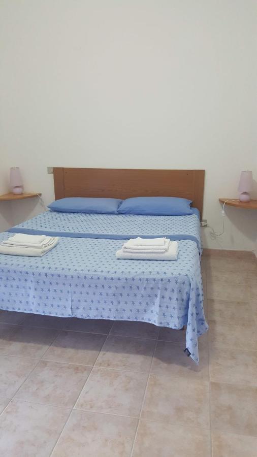 Casa Vacanza Costa Rossa Vista Mare Trinità dʼAgultu Kültér fotó