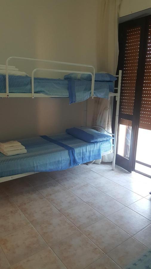 Casa Vacanza Costa Rossa Vista Mare Trinità dʼAgultu Kültér fotó